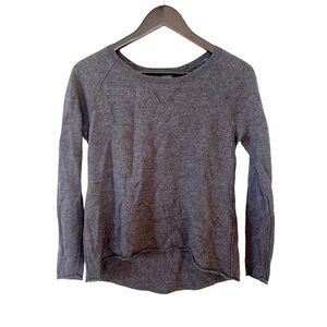 Tahari Grey Extra Fine 100% Merino‎ Wool Tunic Long Sleeve Sweater